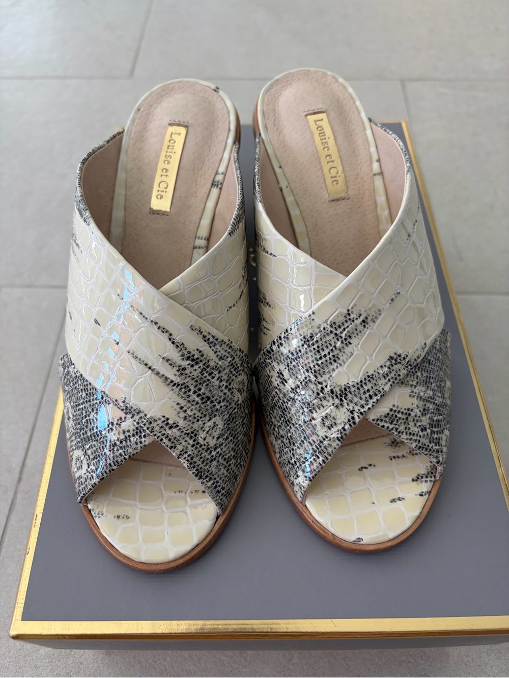 Louise et Cie Cream and Black Snakeskin-Print Slide Mules, New, Size 5.5M